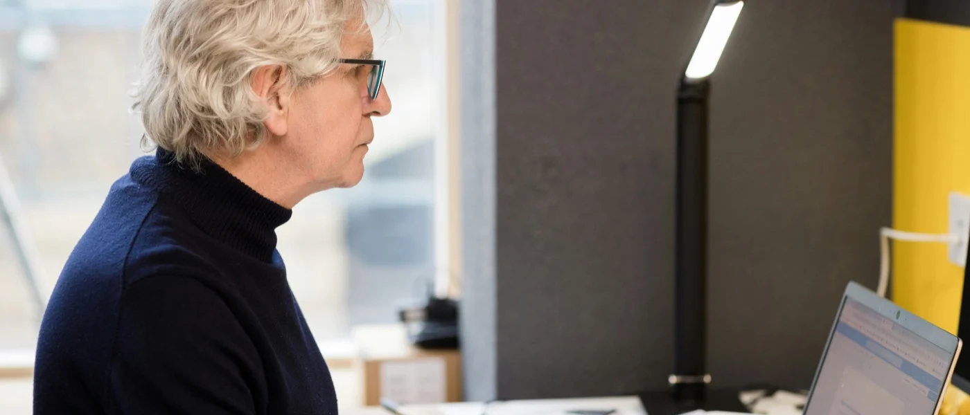Een administratief medewerker inhuren via Actief 65+