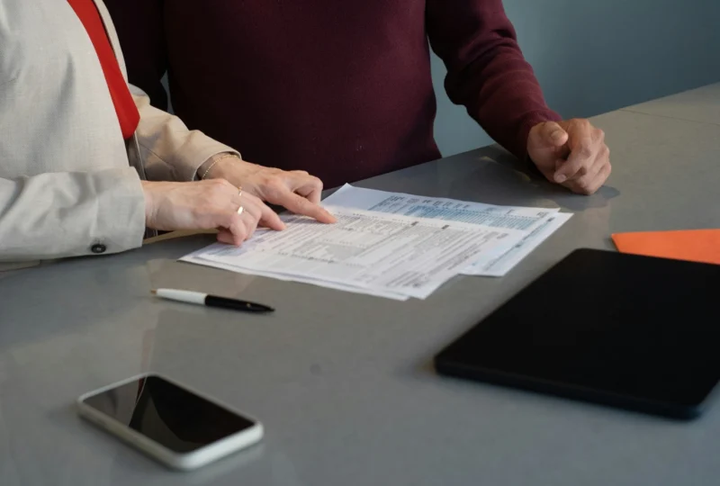 Zo bespaart u geld bij regelen testament